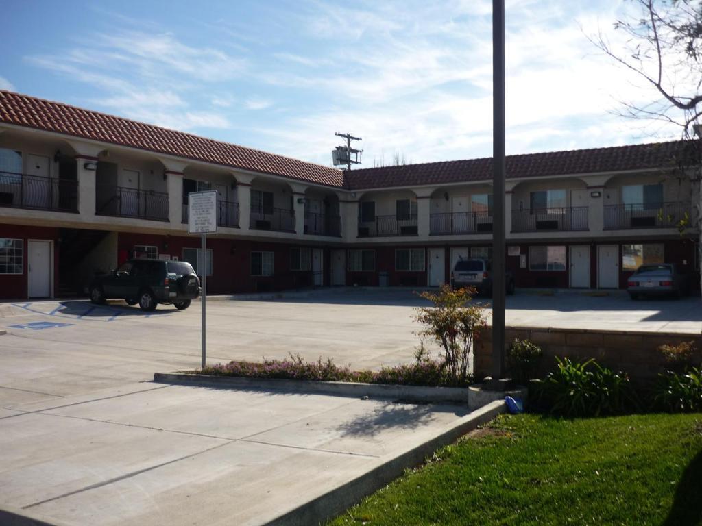 Marina 7 Motel 2*